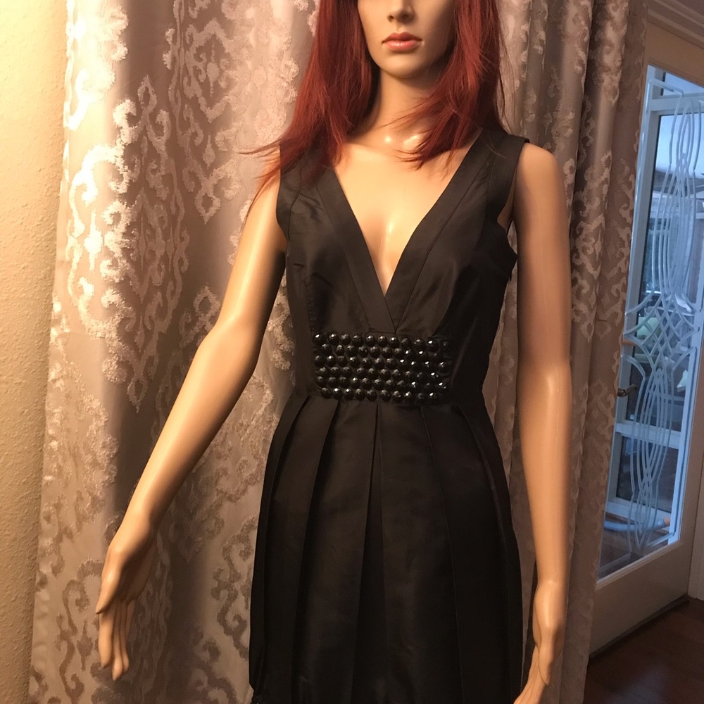 Absolutely gorgeous dress, Babe